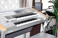 音楽教室風景-エレクトーン2